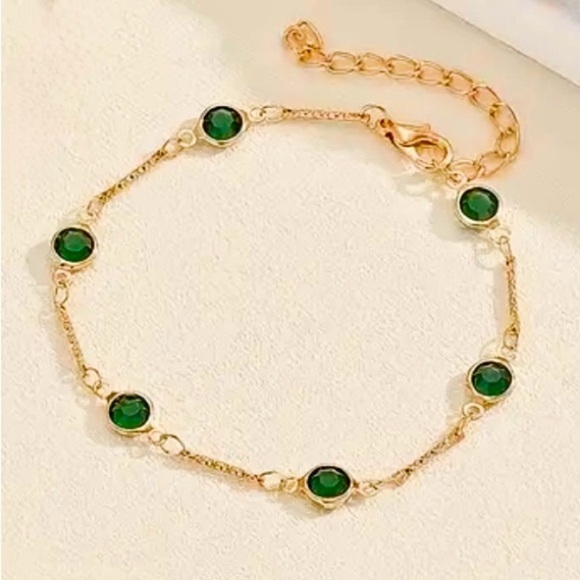 Zara Jewelry - ⚜️❤️‍🔥 Gorgeous 14K Gold Plated Bracelet with Emerald Green Stones